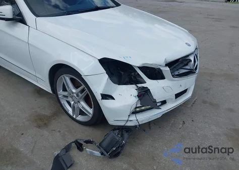 2013 Mercedes-Benz E 350 z USA, uszkodzony, nr VIN WDDKK5KF0DF200922